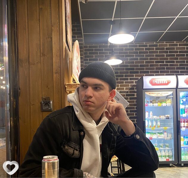 Михаил, 19, Батайске — анкета №4402338