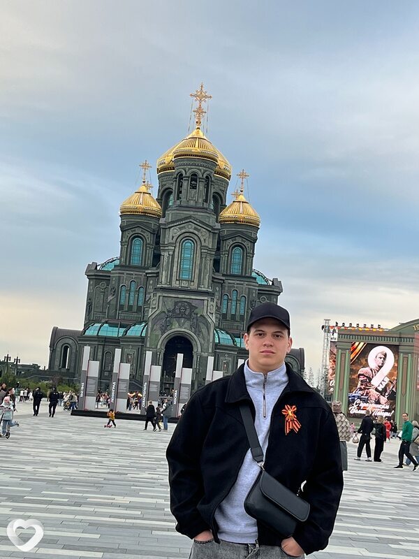 Павел, 22, Москве — анкета №4403254