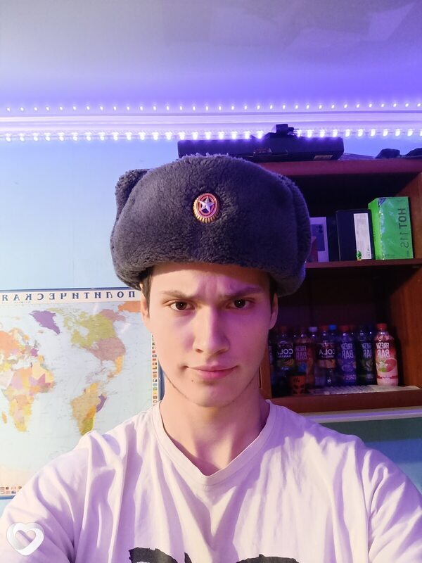 Арсений, 18, Шахтах — анкета №4403317