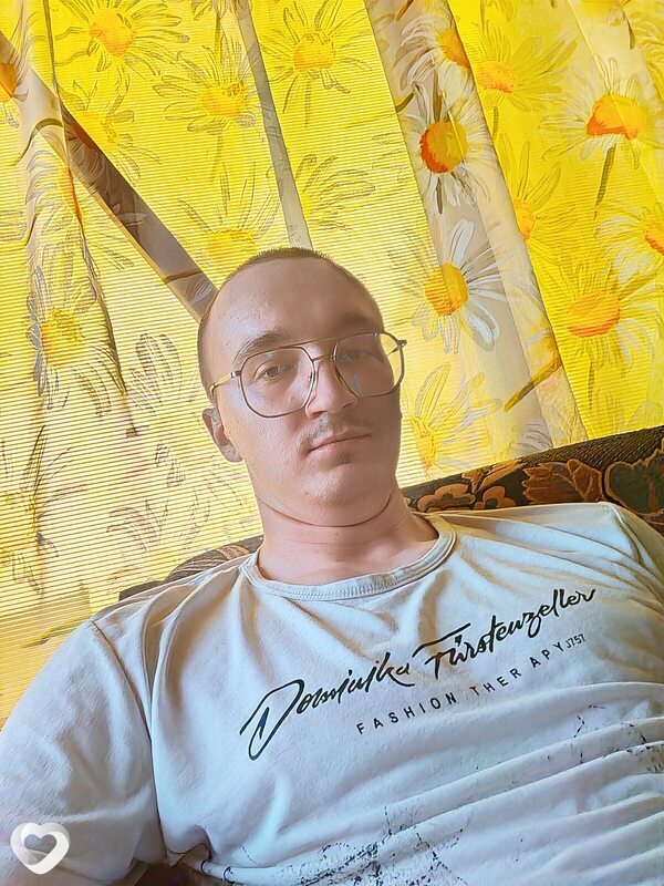 Евгений, 22, Новосибирске — анкета №4403482