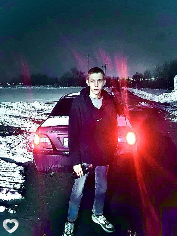 Андрей, 18, Новочеркасске — анкета №4404079