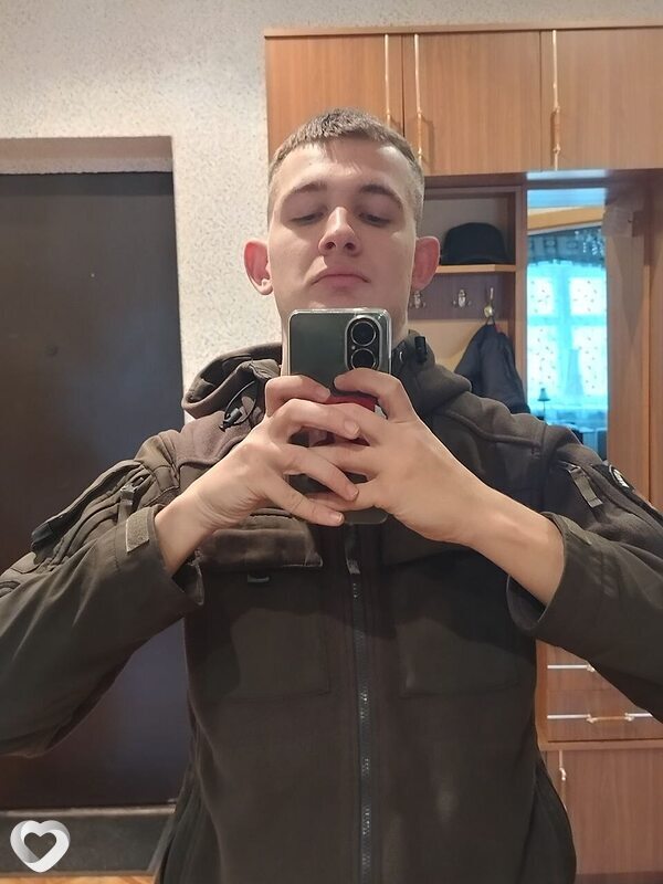 Александр, 21, Твери — анкета №4404103