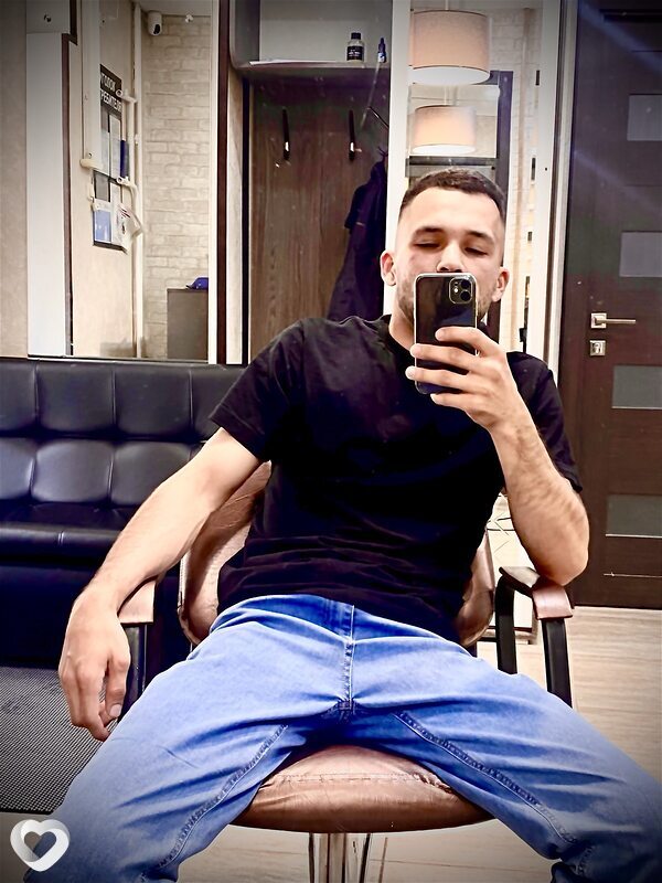 Толик, 29, Воронеже — анкета №4404424