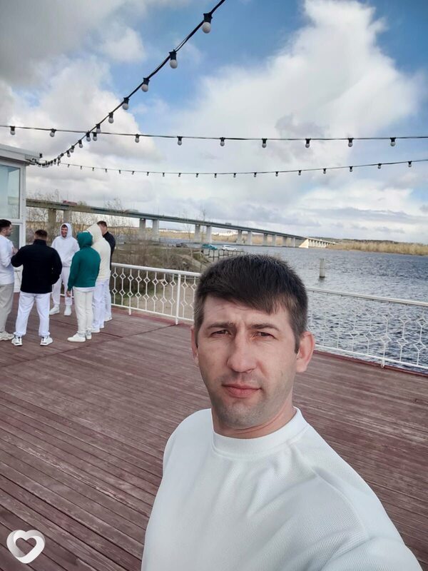 Анатолий, 38, Магнитогорске — анкета №4404762