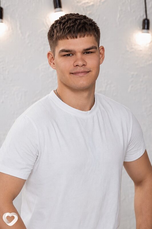 Денис, 19, Чебоксарах — анкета №4406781