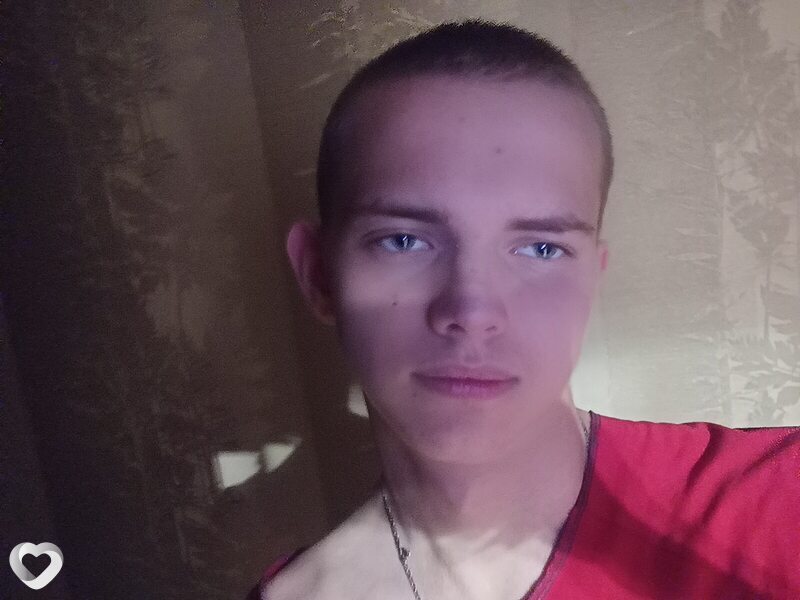Лев, 18, Челябинске — анкета №4407085