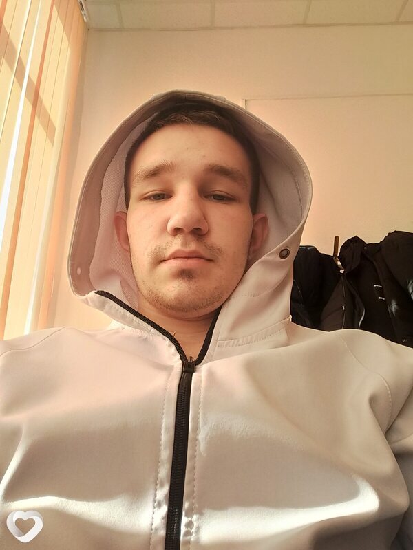 Денис, 20, Ростове-на-Дону — анкета №4407132