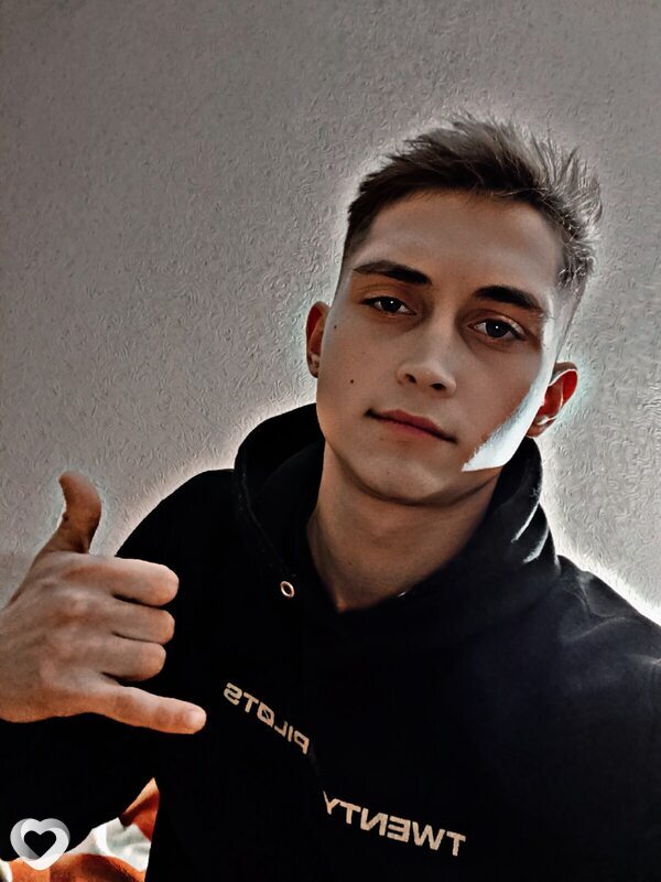 Даня, 20, Николаеве — анкета №4407269