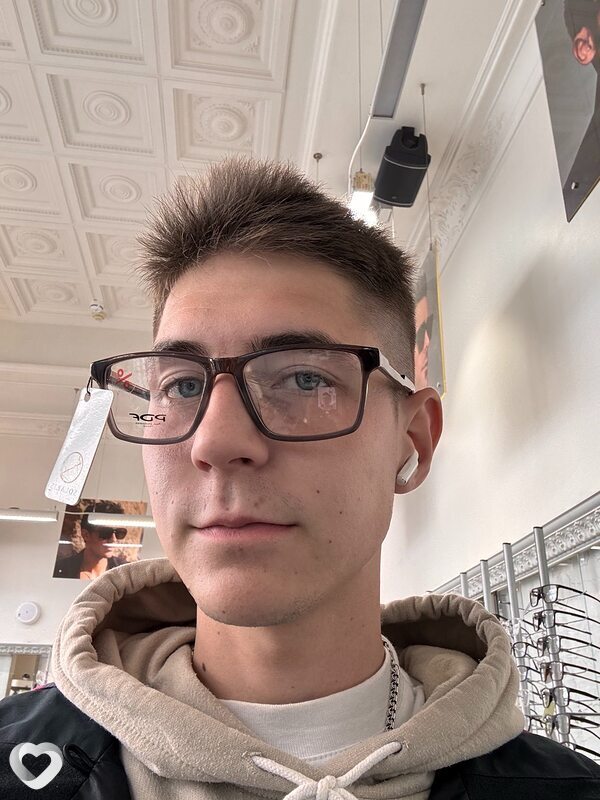 Павел, 21, Владивостоке — анкета №4407520