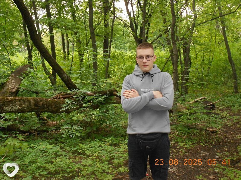 Иван, 18, Тамбове — анкета №4407896