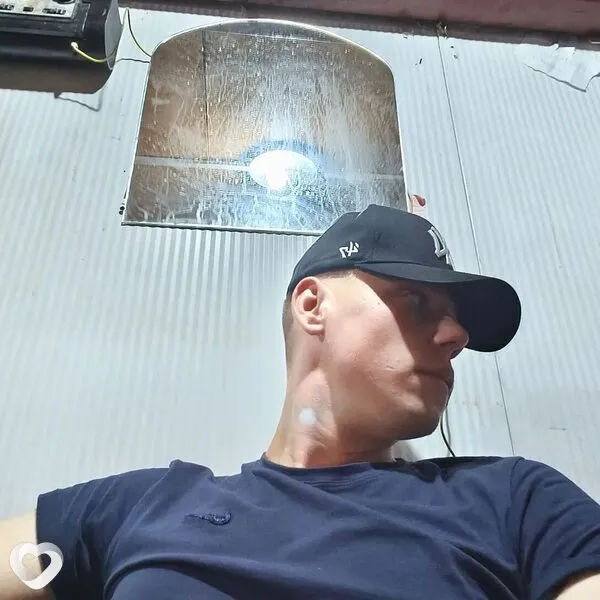 Владимир, 27, Барнауле — анкета №4408255