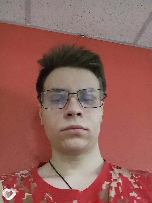 Андрей, 19, Барнауле — анкета №4409467