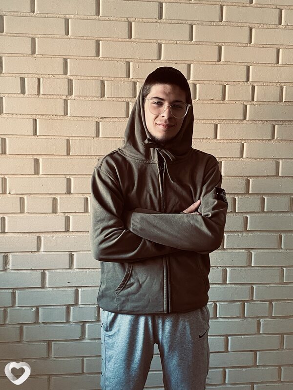 Кирилл, 21, Томске — анкета №4410575