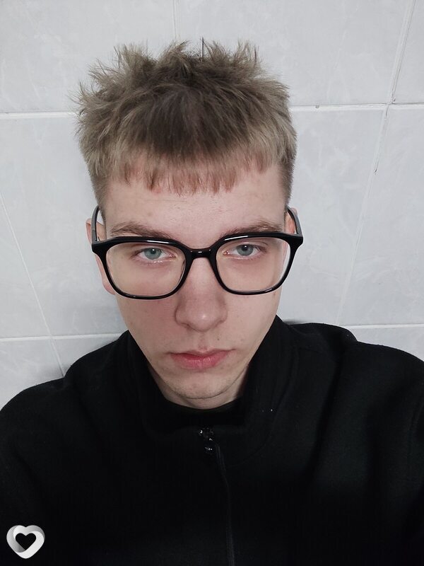 Максим, 26, Бобруйске — анкета №4410461