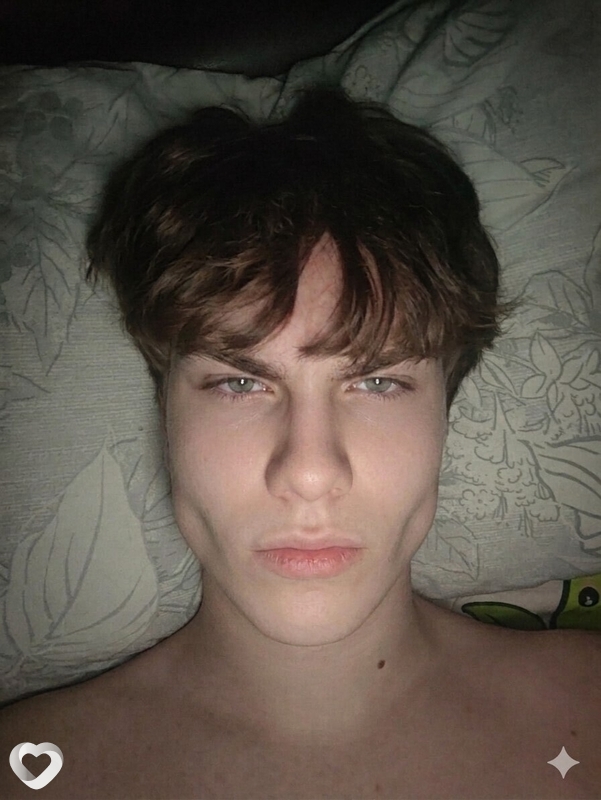 Александр, 19, Екатеринбурге — анкета №4410410