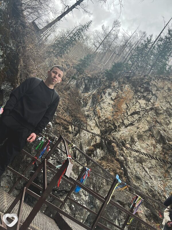 Илья, 27, Луганске — анкета №4410936