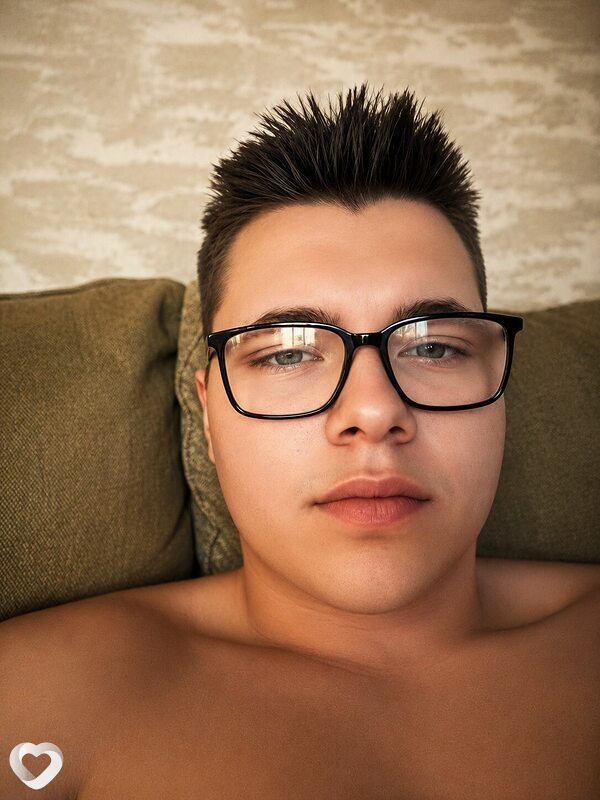 Лев, 18, Сочи — анкета №4411450