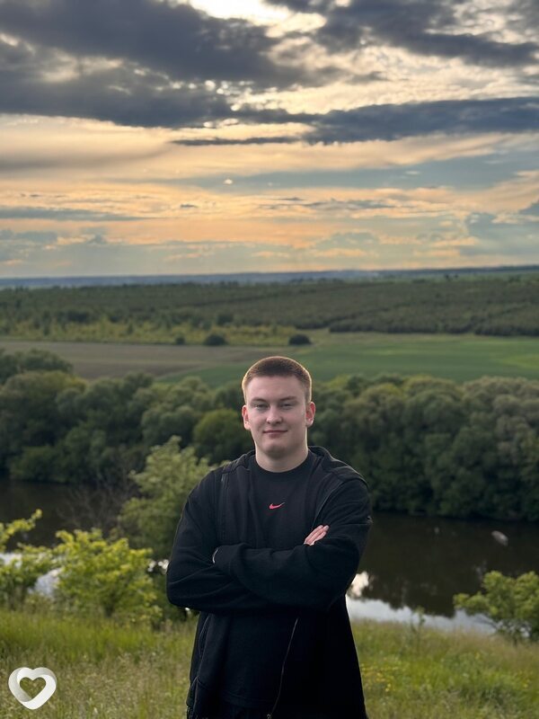 Артём, 20, Елеце — анкета №4411335