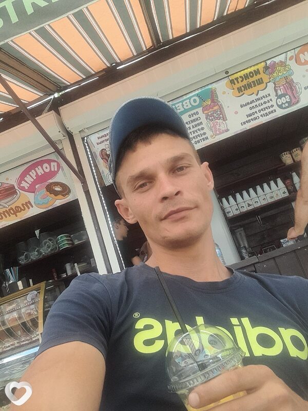 Александр, 35, Барнауле — анкета №4413417