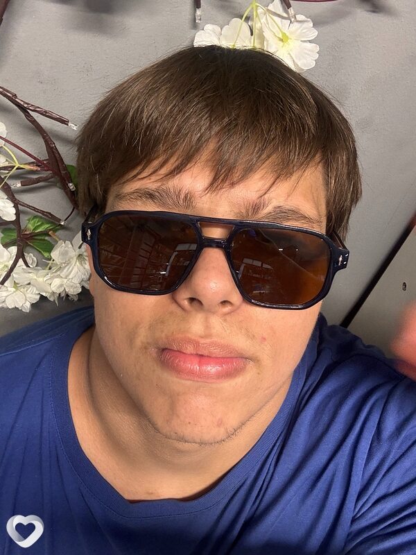 Тимур, 18, Алматы — анкета №4415000