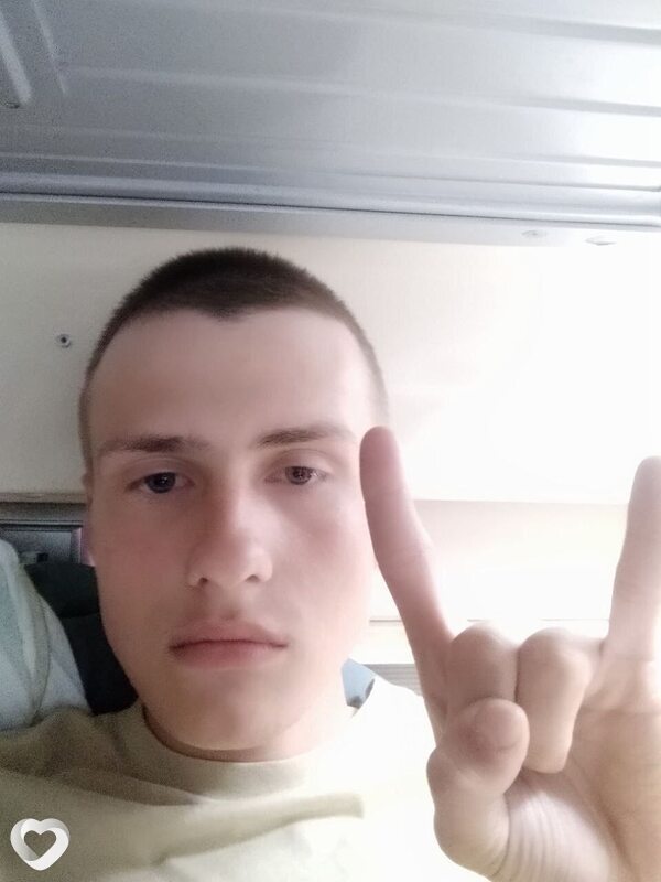 Михаил, 22, Таганроге — анкета №4415989