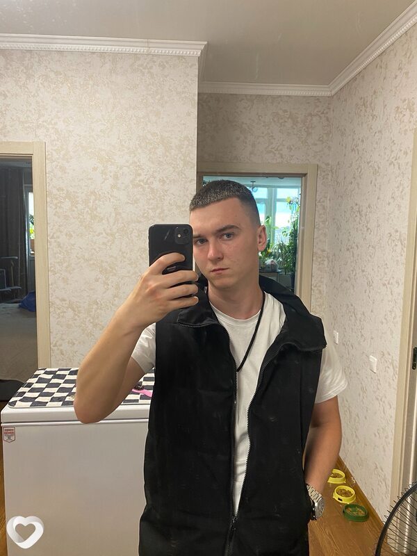 Андрей, 21, Керчи — анкета №4416116