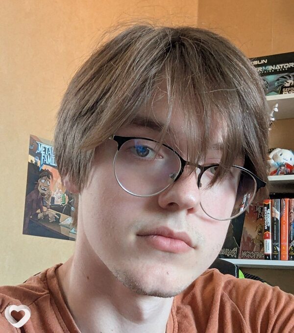 Михаил, 20, Барнауле — анкета №4416287