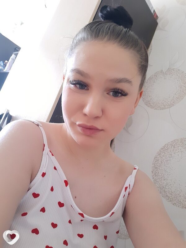 Ульяна, 22, Ижевске — анкета №4419110