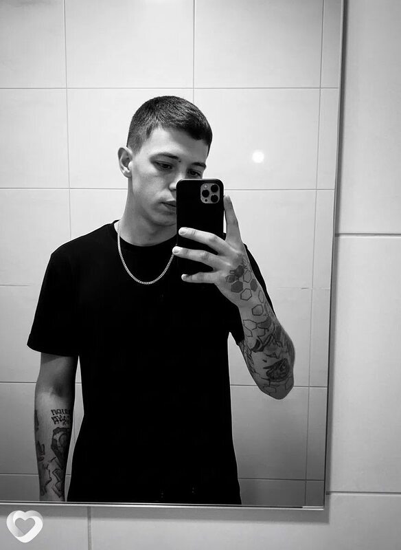 Александр, 22, Миллерове — анкета №4421350