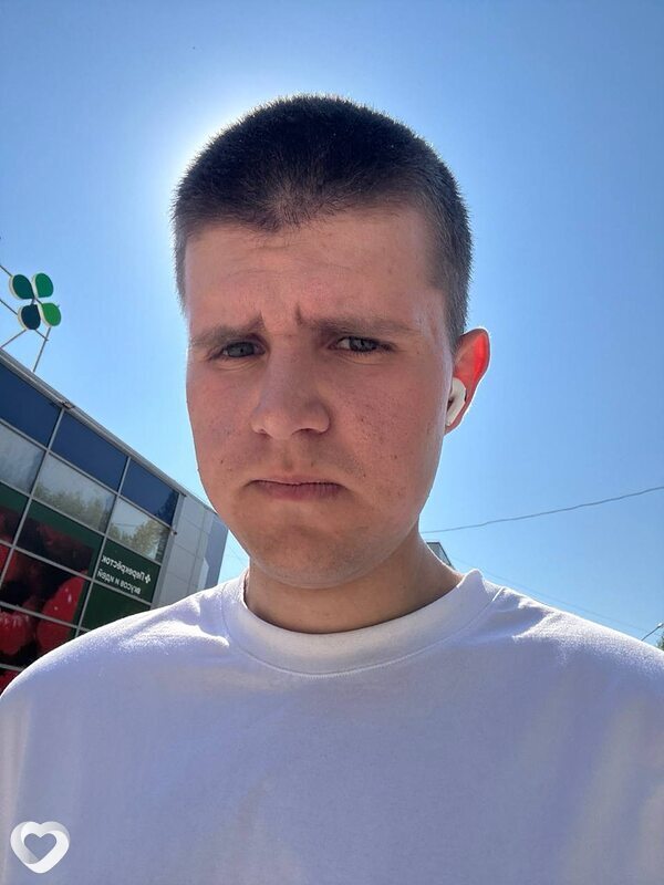 Влад, 20, Тольятти — анкета №4421676