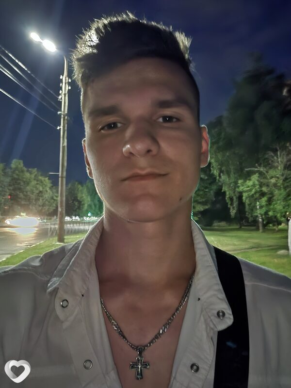 Михаил, 19, Орёл — анкета №4422186
