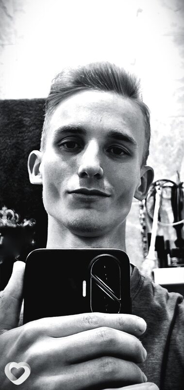 Максим, 21, Белореченске — анкета №4422249