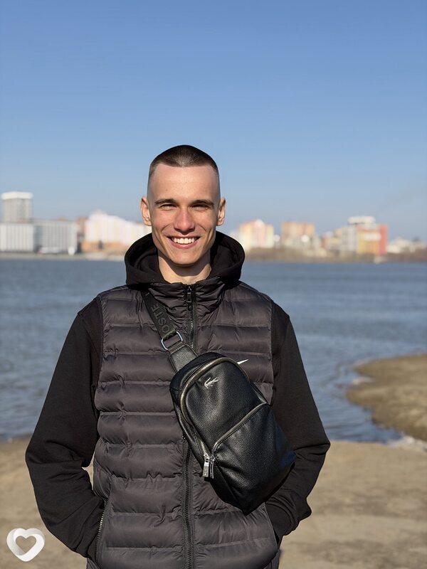 Тёма, 22, Новосибирске — анкета №4422281