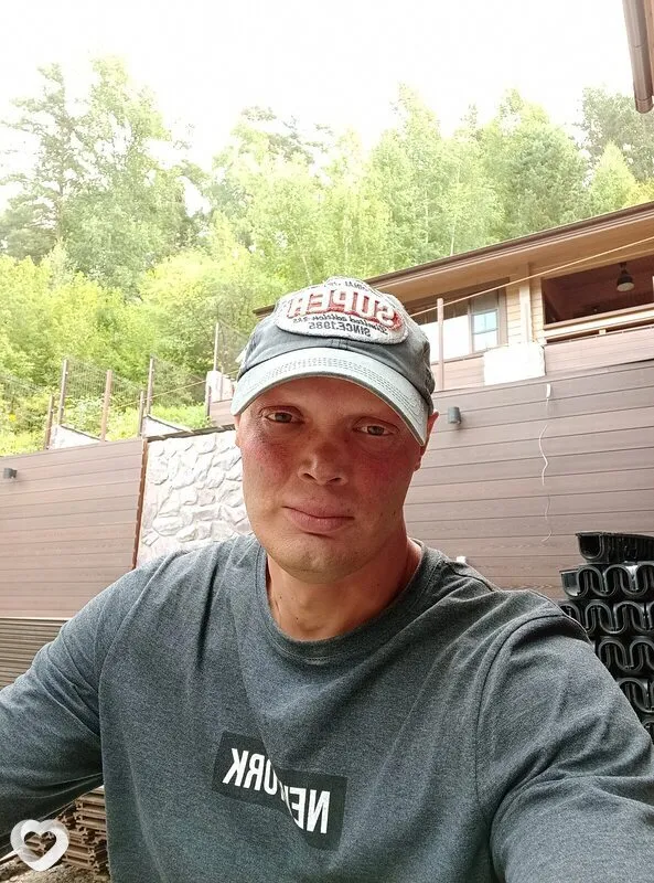Кирилл, 38, Бийске — анкета №4422542