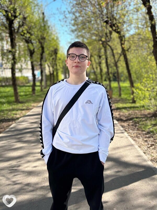 Мишаня, 18, Череповце — анкета №4423528