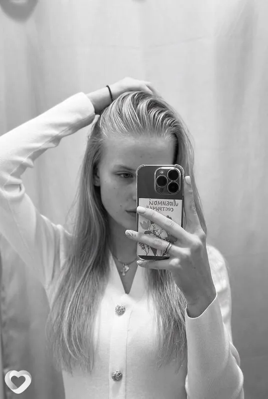 Анна, 18, Москве — анкета №4424340