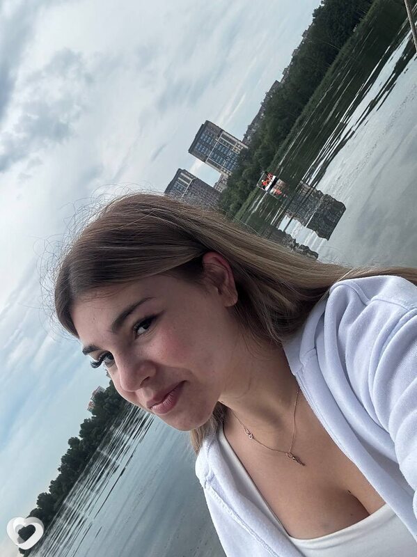 Елена, 18, Воронеже — анкета №4424683