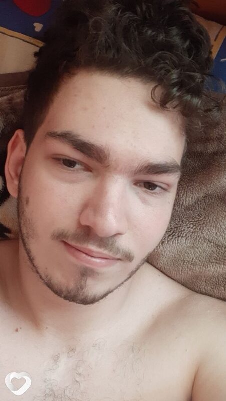 Artem, 19, Твери — анкета №4424960