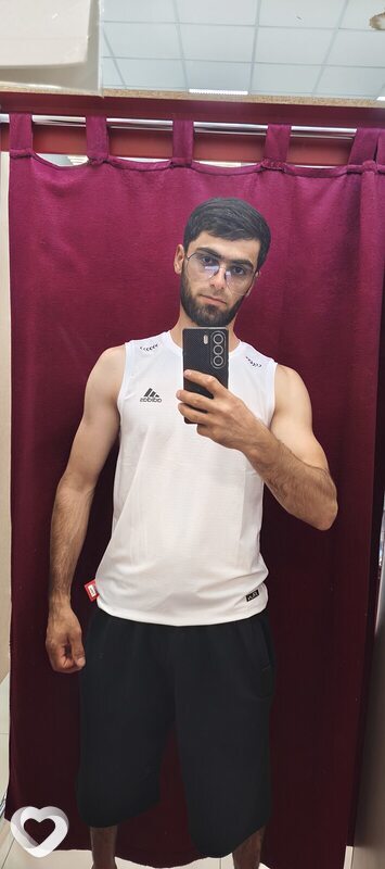 Amir, Саки
