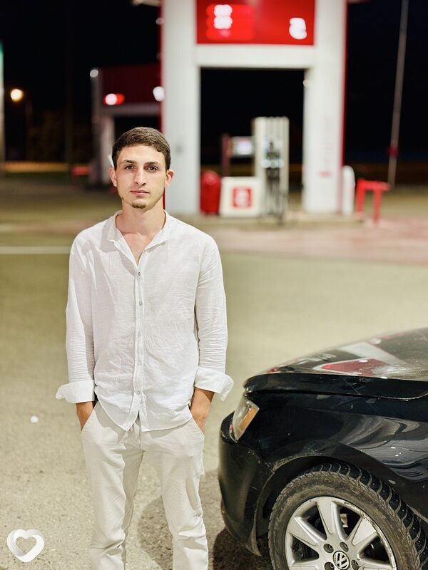 Иван, 22, Шахтах — анкета №4425421