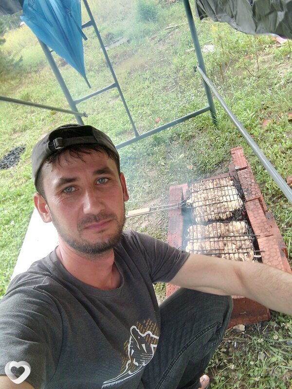 Алек, 29, Ижевске — анкета №4425884