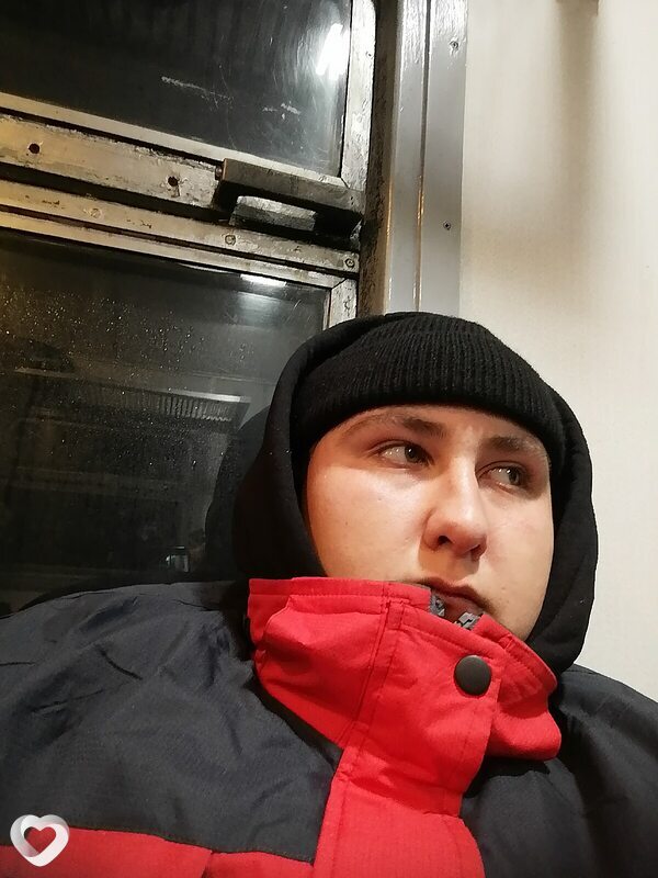 Олег, 20, Жлобине — анкета №4427034