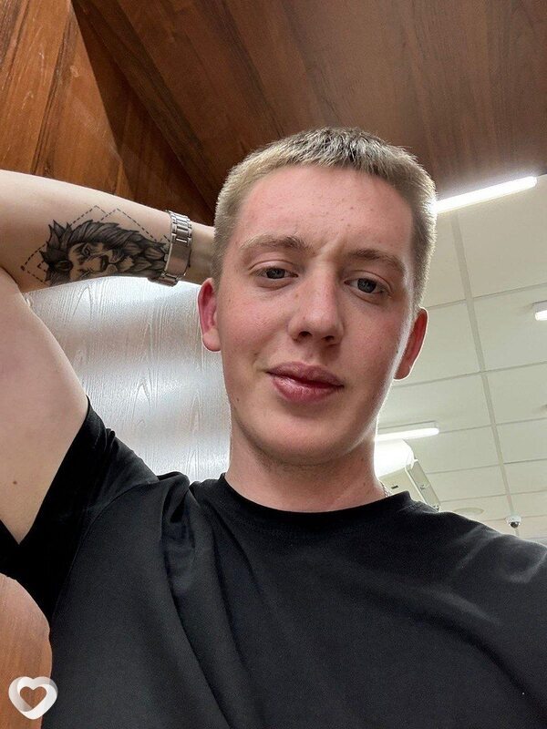 Влад, 21, Екатеринбурге — анкета №4427511