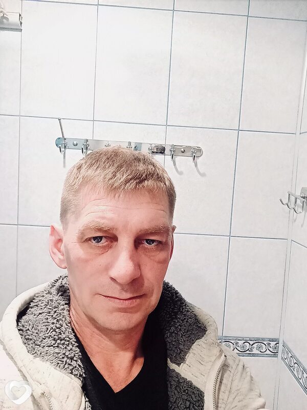 Артём, Курган