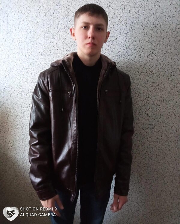 Матвей, 21, Омске — анкета №4429935