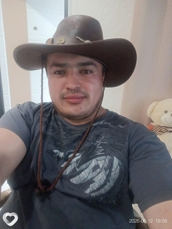 Хасан, Новый Уренгой