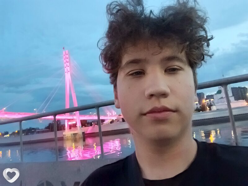 Виктор, 18, Новосибирске — анкета №4432098