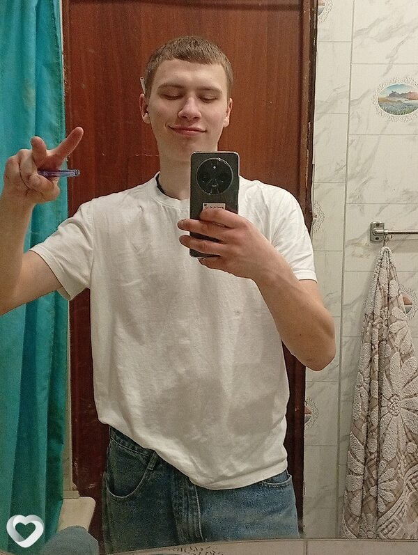 Александр, 20, Томске — анкета №4433915