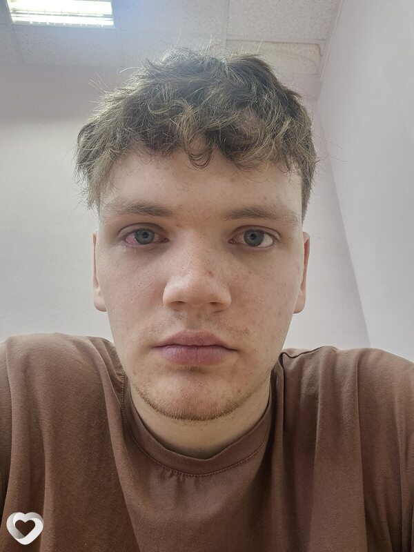 Артём, 20, Москве — анкета №4434114