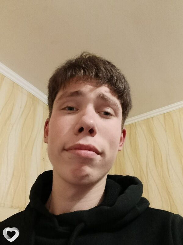 Андрей, 18, Москве — анкета №4436529